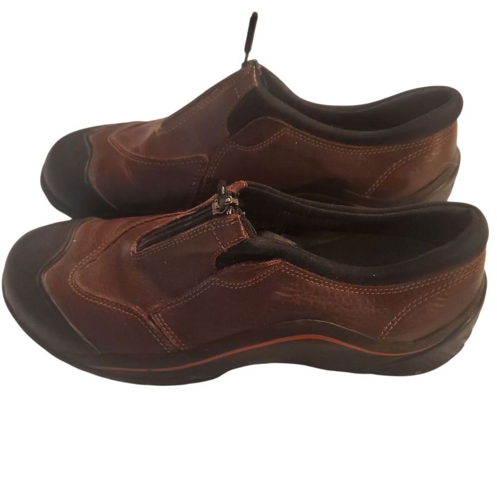 Men's Clarks Waterproof Brown Leather Slip-On Shoes